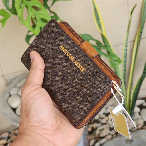 authentic mk wallet - michael kors wallet gift set.